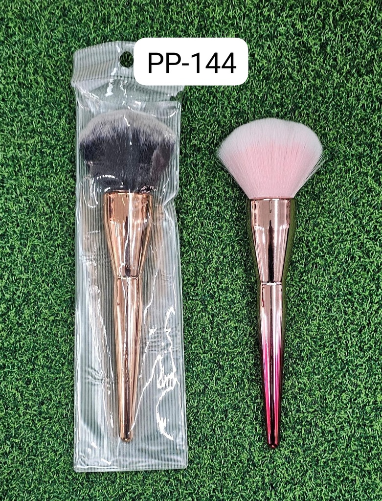 Brocha para maquillaje en colores surtidos